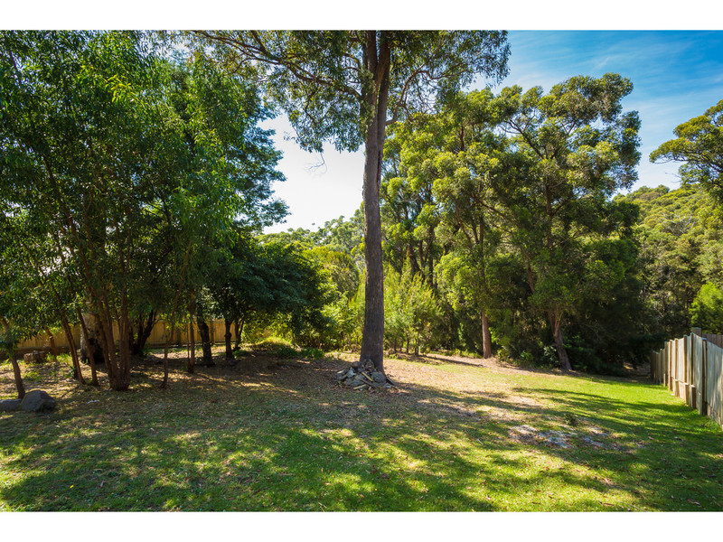 44 BEVERLEY STREET, MERIMBULA, 2548