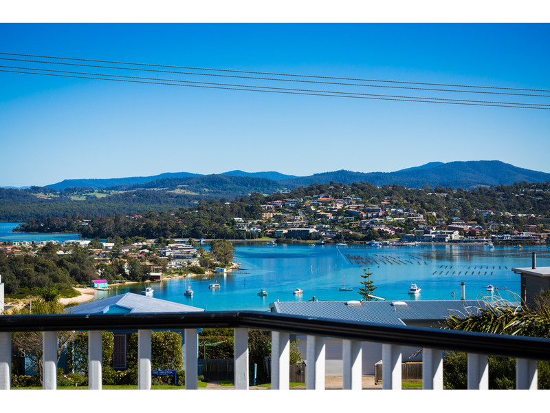 18 HILL STREET, MERIMBULA, 2548