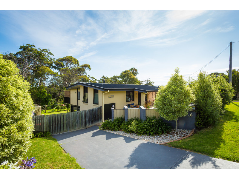 6 COLLINS STREET, MERIMBULA, 2548