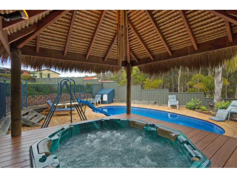 8 GWAINURRA GROVE, PAMBULA BEACH, 2549