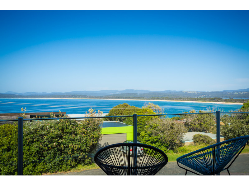 8 TASMAN STREET, MERIMBULA, 2548