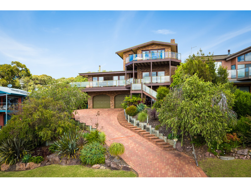 44 JINJERA PARADE, PAMBULA BEACH, 2549