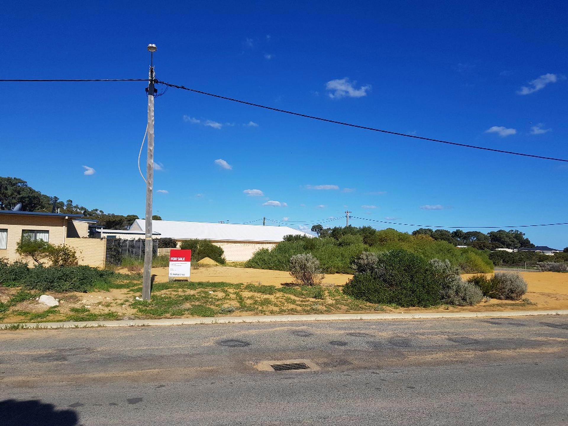 2 LOT 3 ACACIA WAY, LEEMAN, 6514