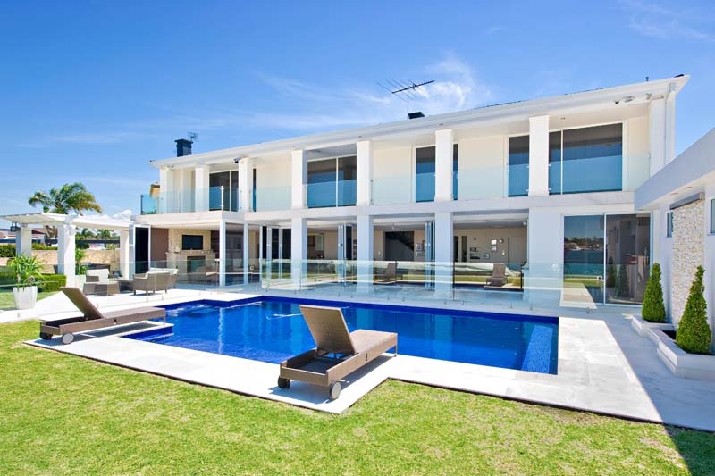14 CASTLEREAGH CRESCENT, SYLVANIA WATERS, 2224
