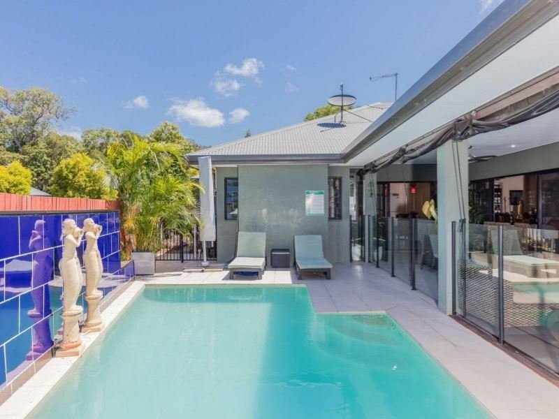 22 MULLER STREET, PALM COVE, 4879
