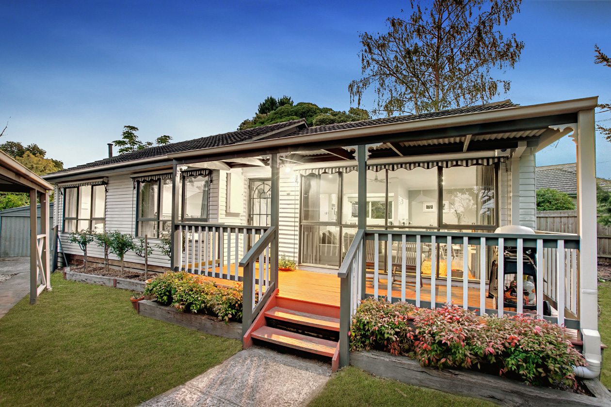 56 CHURINGA AVENUE, MITCHAM, 3132