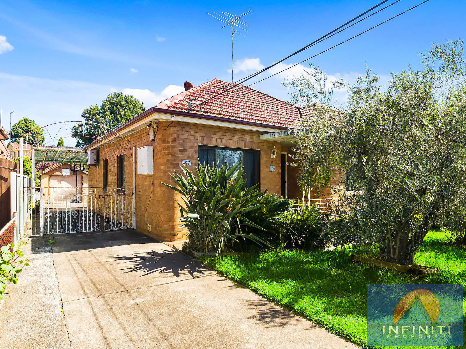 37 PALLAMANA PARADE, BEVERLY HILLS, 2209