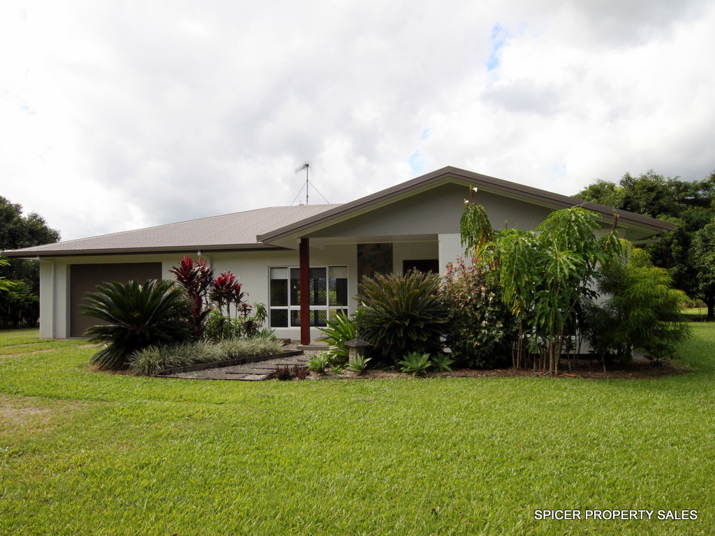 62 BAMBER STREET, TULLY, 4854