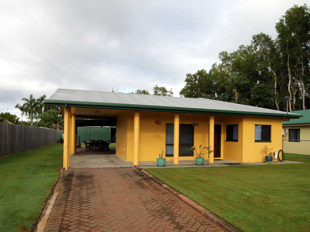 1 ACACIA CLOSE, TULLY HEADS, 4854