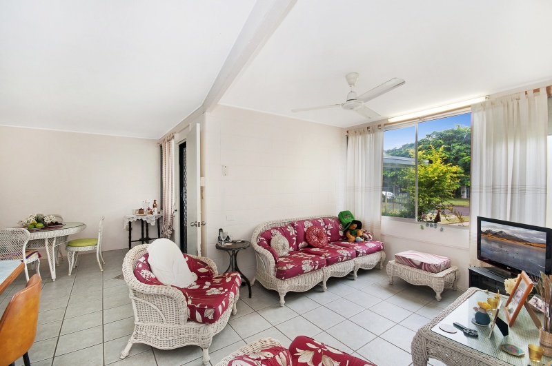 15 BUCKBY STREET, PALLARENDA, 4810