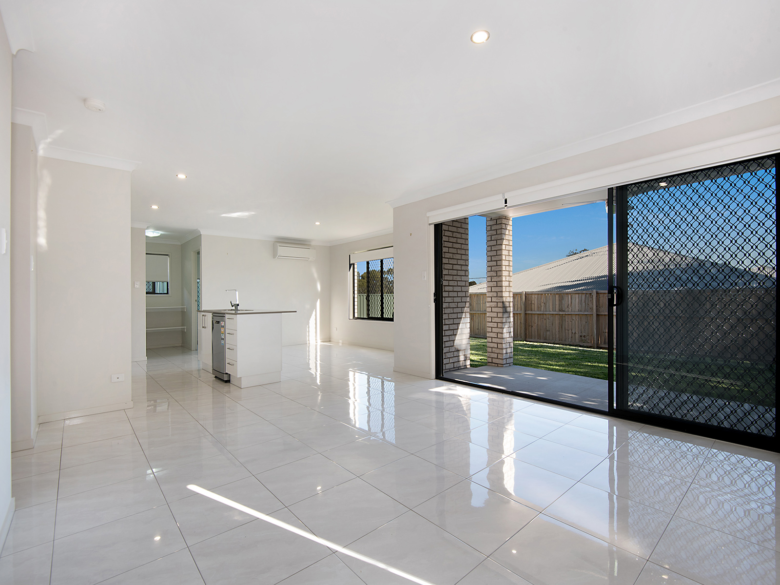 104 DIXON STREET, SUNNYBANK, 4109