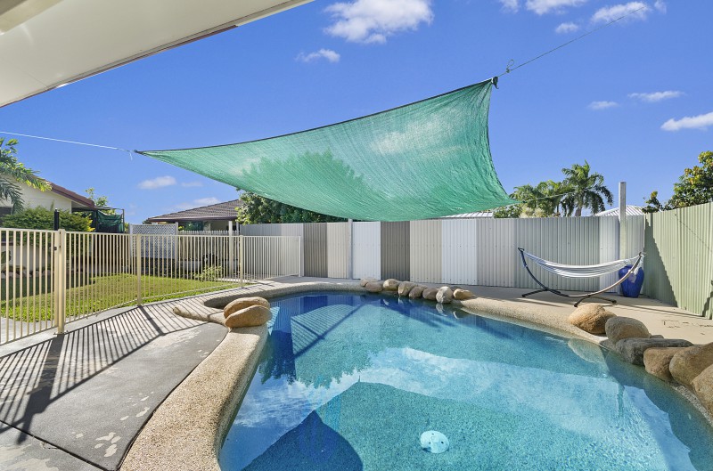 1 PENTAS COURT, ANNANDALE, 4814