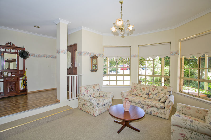 17 DONAVAN RISE, MURDOCH, 6150