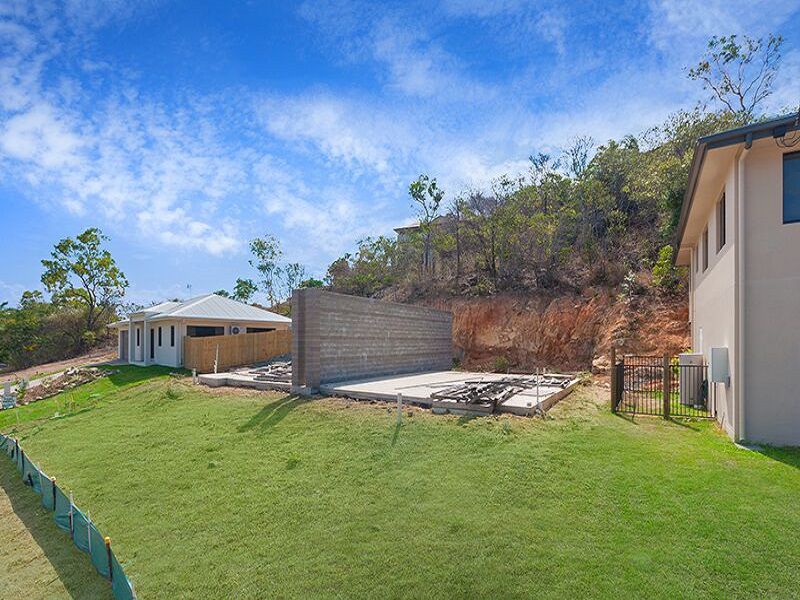 91 BANFIELD DRIVE, MOUNT LOUISA, 4814