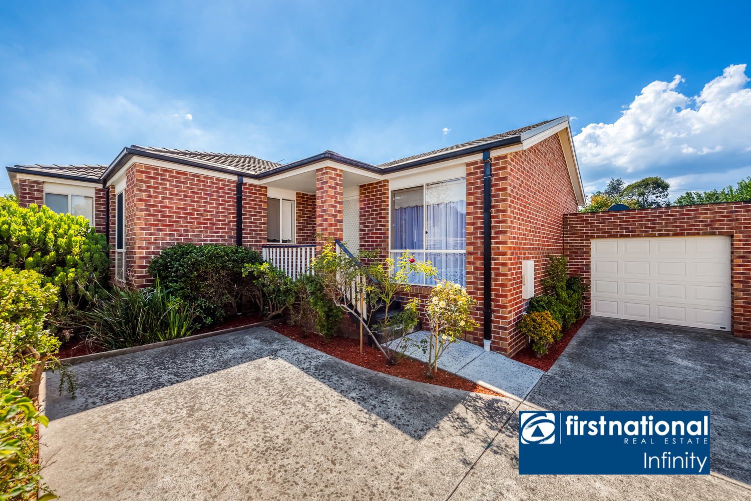 2/11 HILLBRICK COURT, NARRE WARREN, 3805