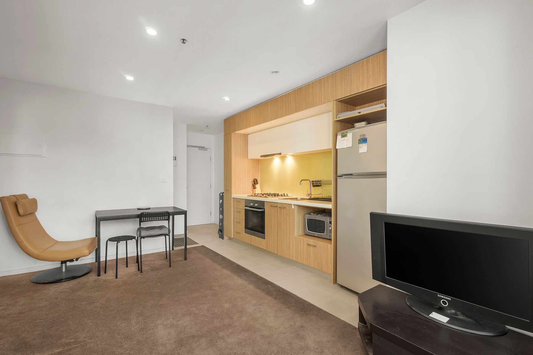 808/5 SUTHERLAND STREET, MELBOURNE, 3000