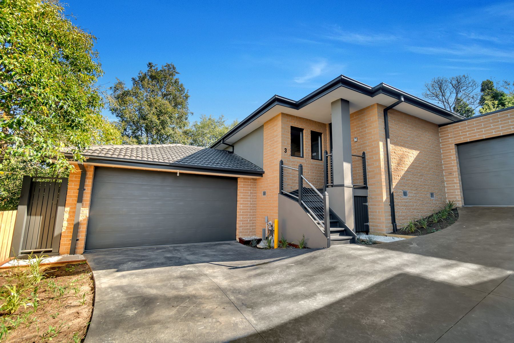 3/6 PRINCE EDWARD AVENUE, MITCHAM, 3132