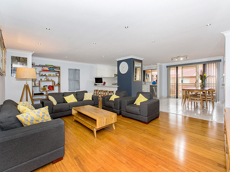 17/19-21 MELANIE STREET, YAGOONA, 2199