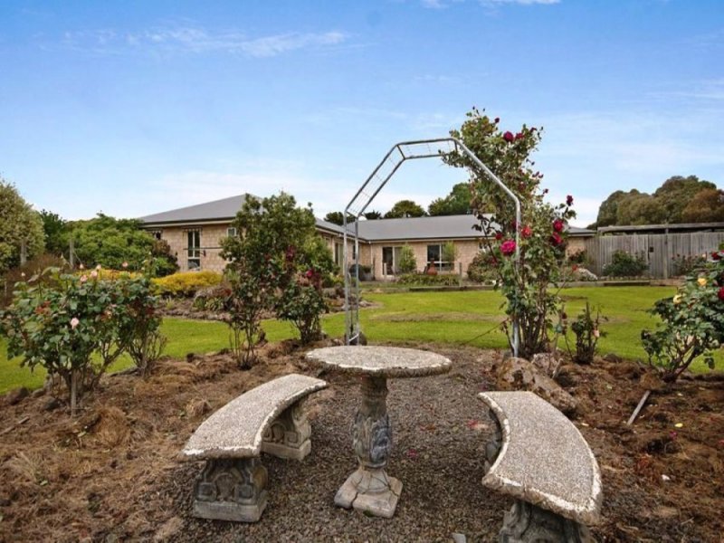 238 CLIFTON ROAD, HAMILTON, 3300