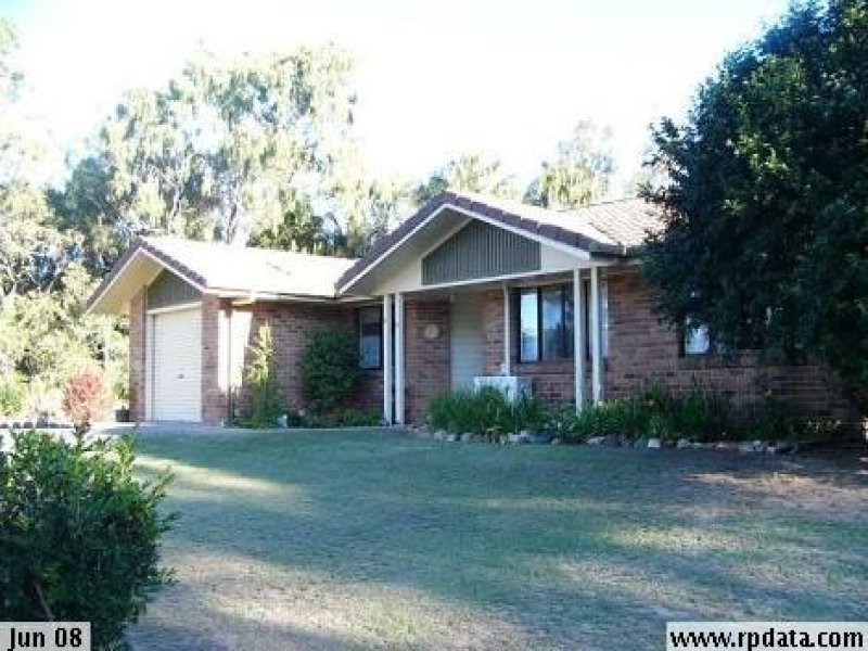 60 MOORE PARK ROAD, MOORE PARK BEACH, 4670