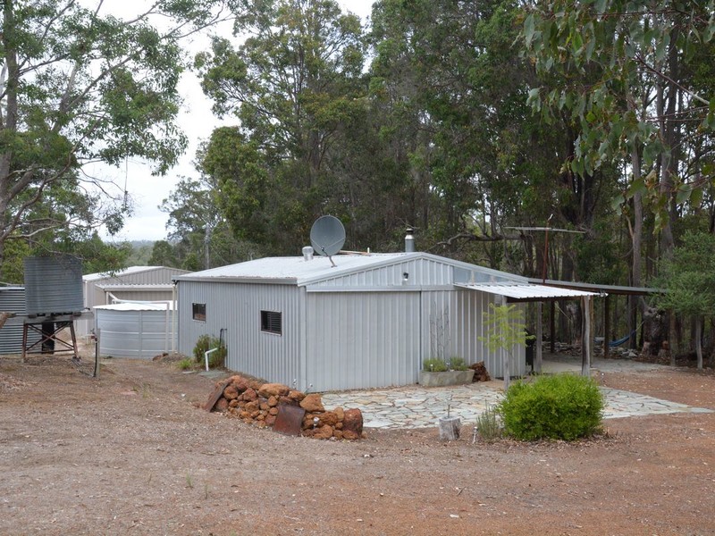 9 DENNY ROAD, NANNUP, 6275