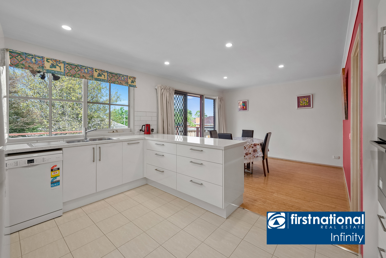 2/57 BAIRD STREET SOUTH, DONCASTER, 3108