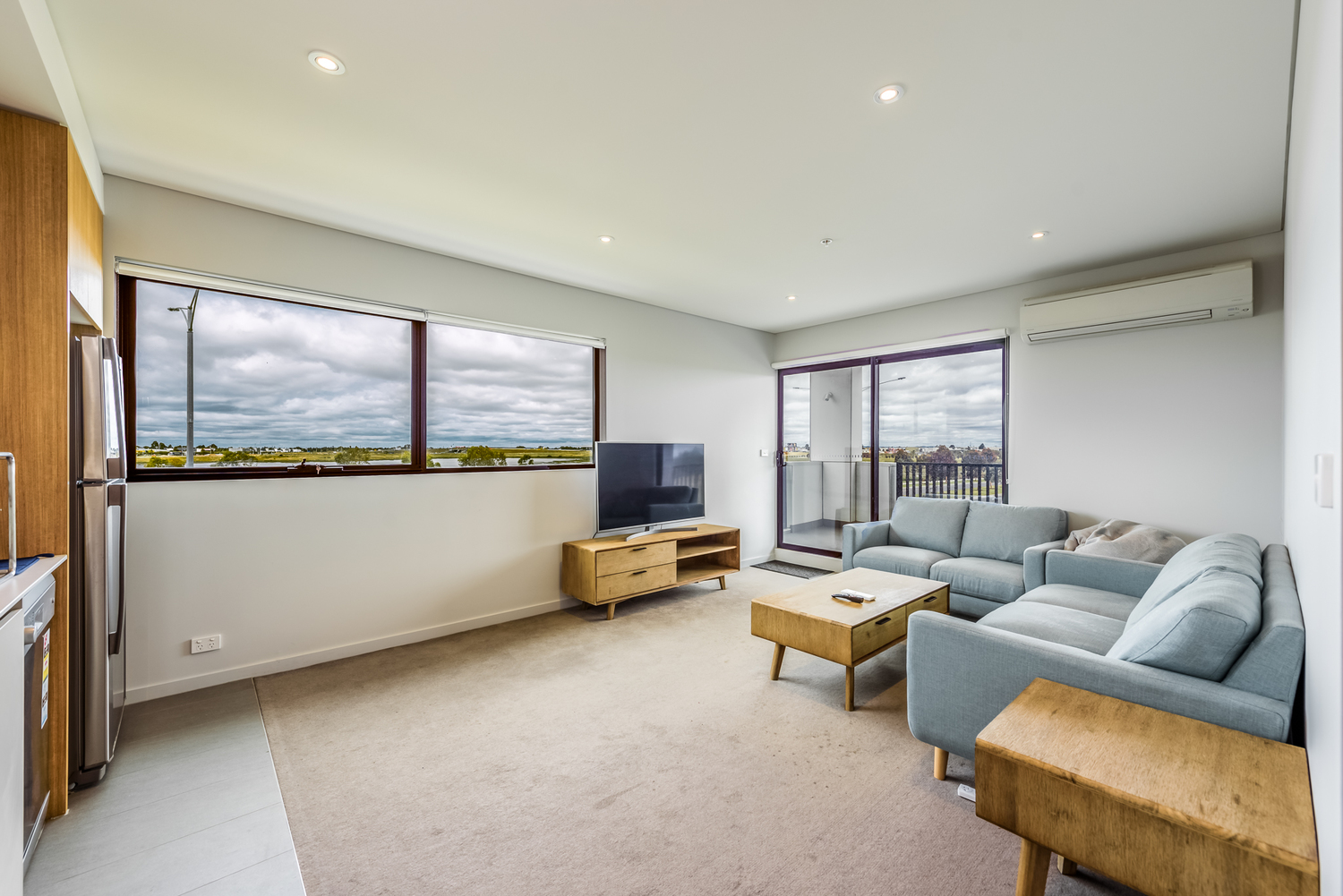 111/1 CLARK STREET, WILLIAMS LANDING, 3027