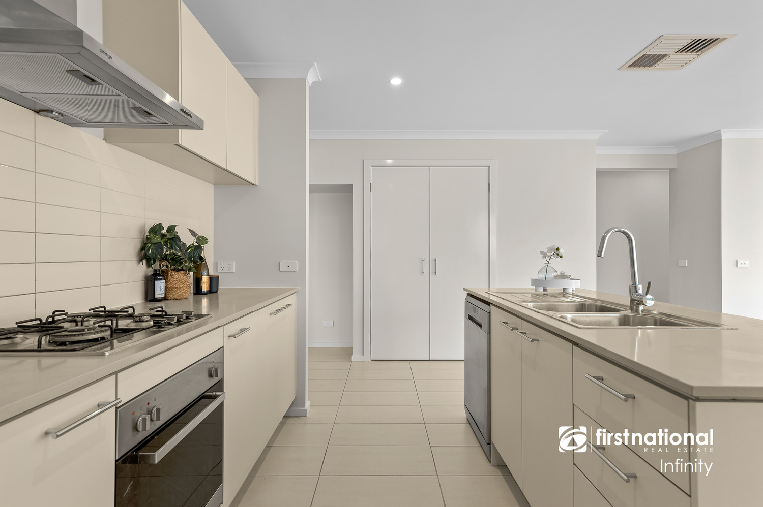 59 WREATH DRIVE, TARNEIT, 3029