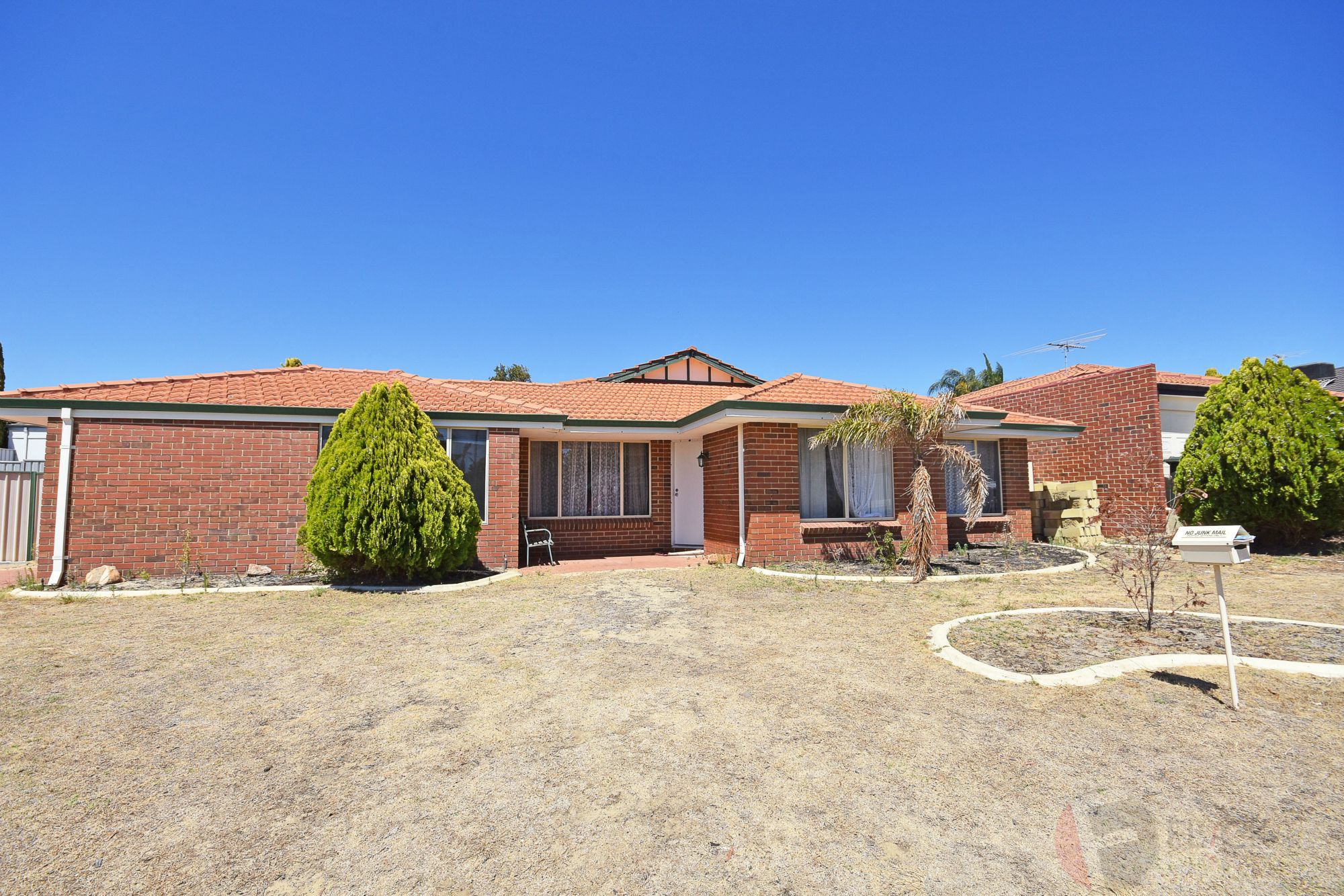 1 OLLERA MEANDER, CARRAMAR, 6031