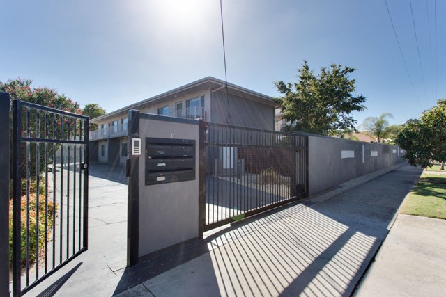 2/11 ALEXANDER STREET, LARGS BAY, 5016