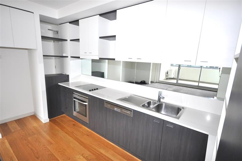 1008/12 YARRA STREET, SOUTH YARRA, 3141