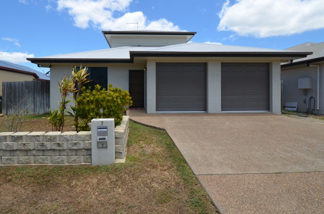 7 BLUE WREN DRIVE, KELSO, 4815