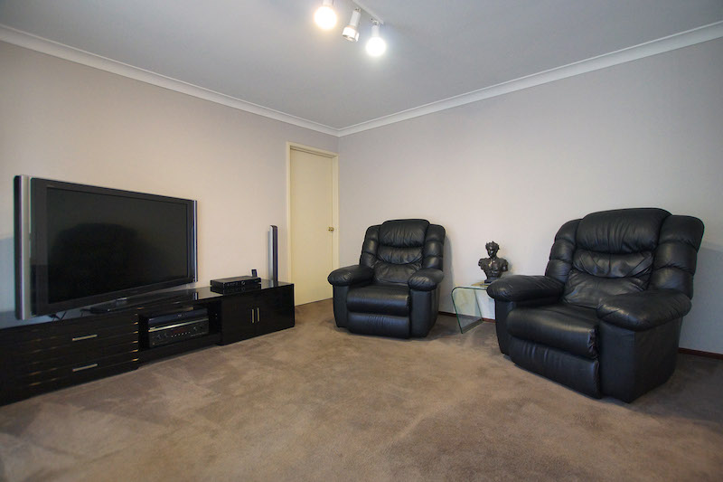 22 (E) SWAN ROAD, ATTADALE, 6156