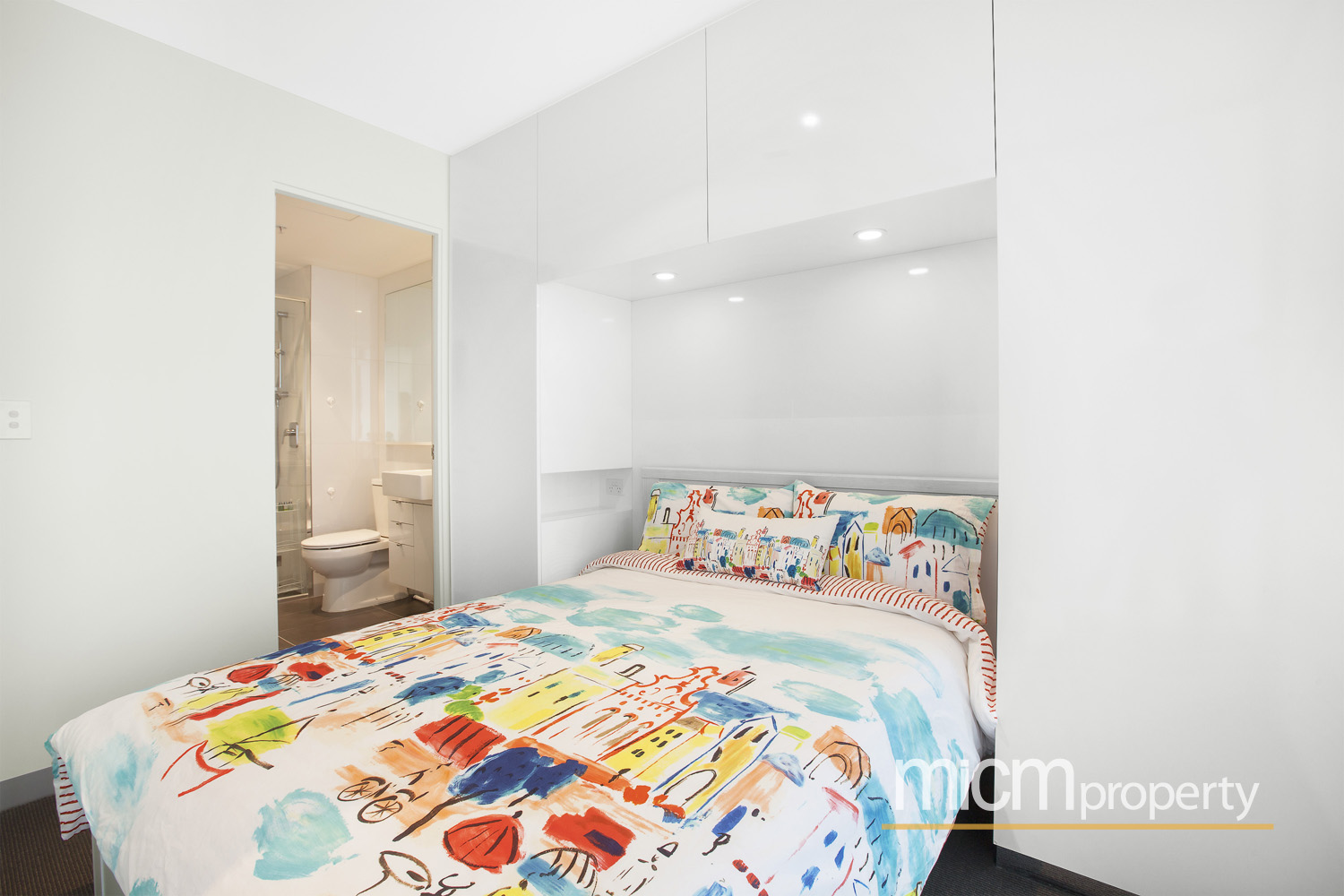 REF 23718/53 BATMAN STREET, WEST MELBOURNE, 3003