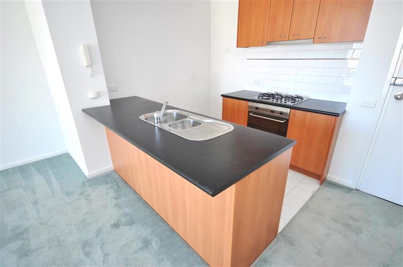 REF 24064/28 BANK STREET, SOUTH MELBOURNE, 3205