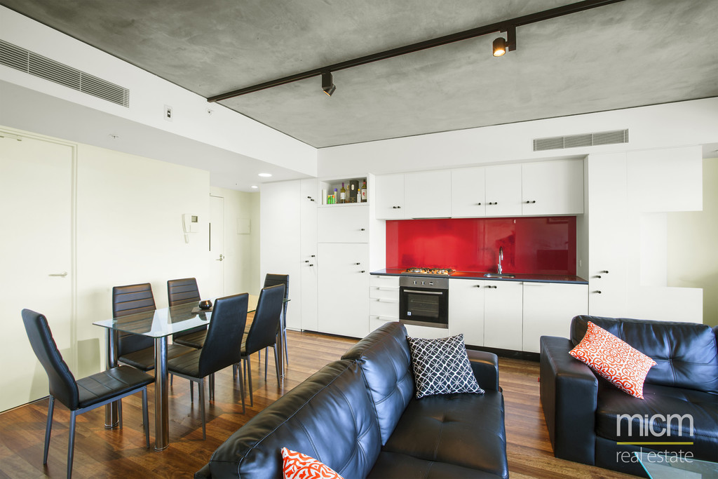 102/152 STURT STREET, SOUTHBANK, 3006