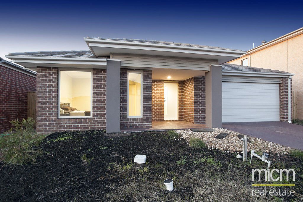 15 MANNA WAY, POINT COOK, 3030
