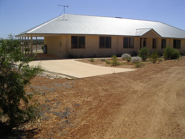 321 ZENDORA, JURIEN BAY, 6516