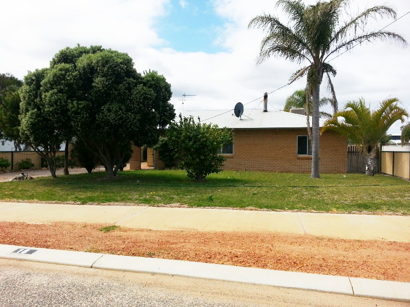 18 NAIRN STREET, LEEMAN, 6514