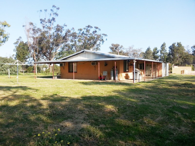 LOT 946 NYLAGARDA ROAD, BADGINGARRA, 6521