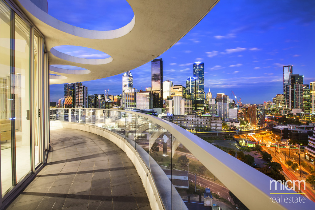 1901/8 MCCRAE STREET, DOCKLANDS, 3008