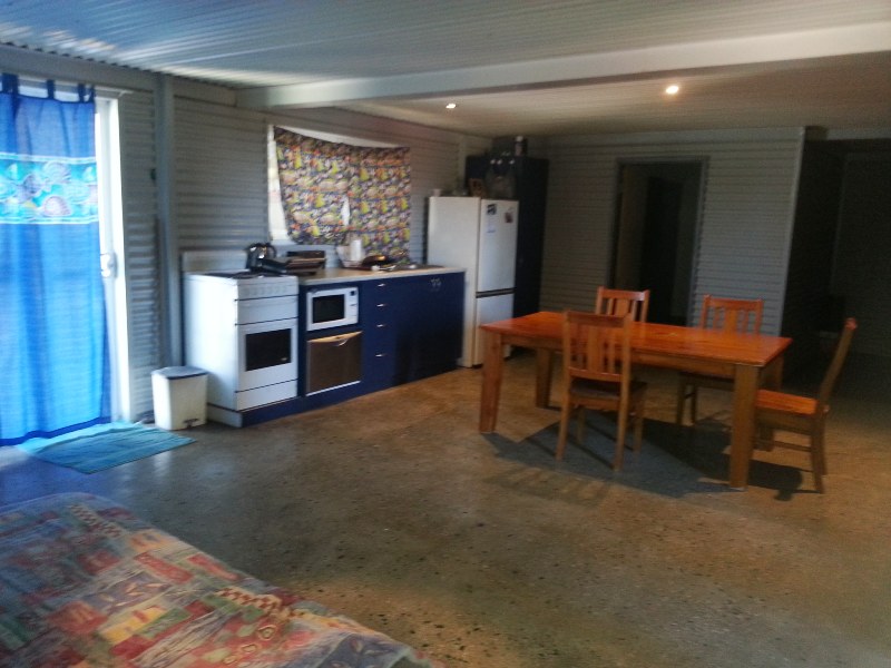 6 TAILOR STREET, LEEMAN, 6514