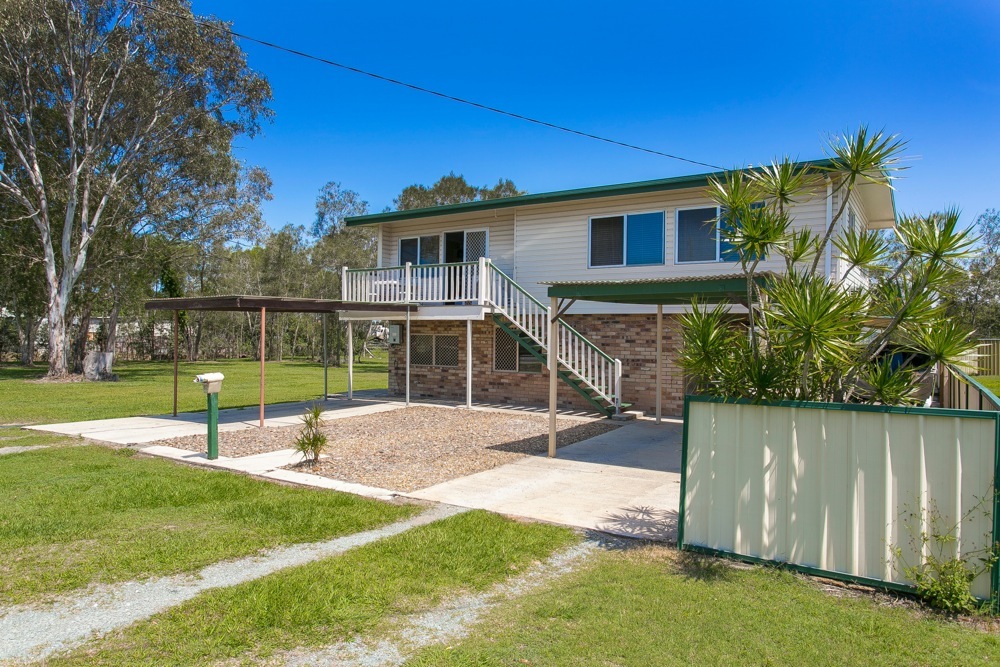 37 MCGAHEY STREET, ROTHWELL, 4022