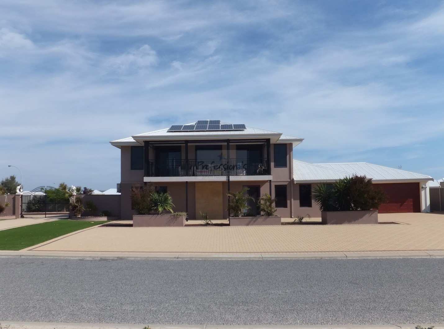 16 (LOT 354) PINETREE CIRCUIT, JURIEN BAY, 6516