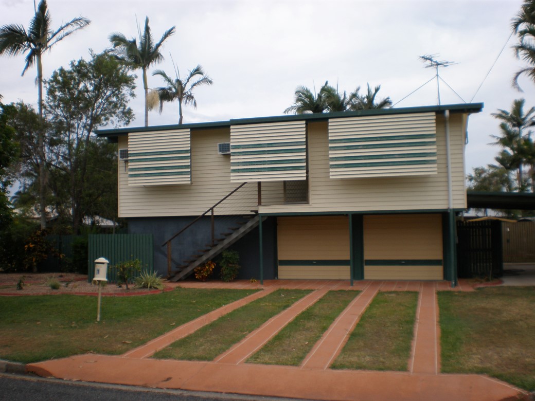 1 DENNIS STREET, SOUTH MACKAY, 4740