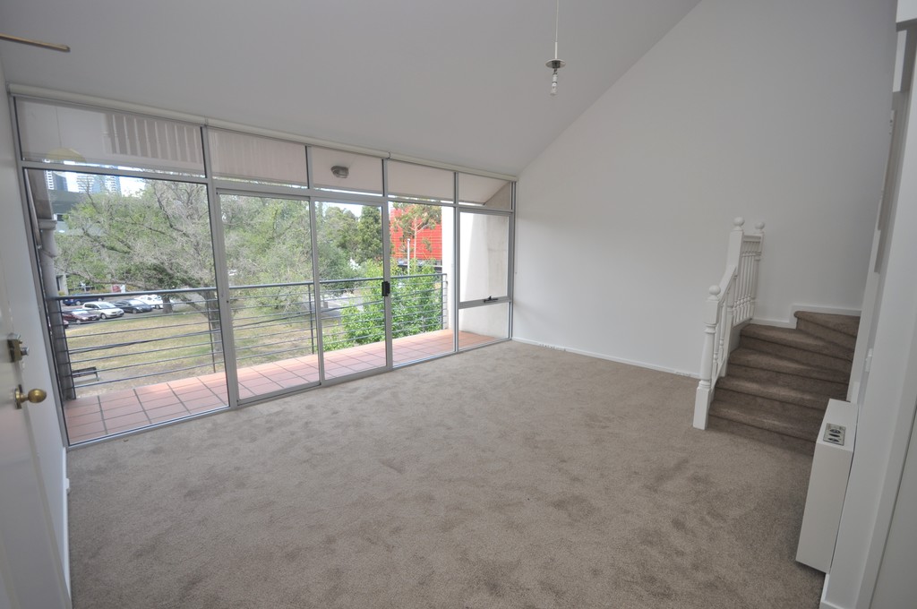 REF 33611/1 BEDFORD STREET, NORTH MELBOURNE, 3051