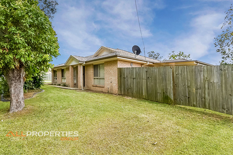32A PINELANDS STREET, LOGANLEA, 4131