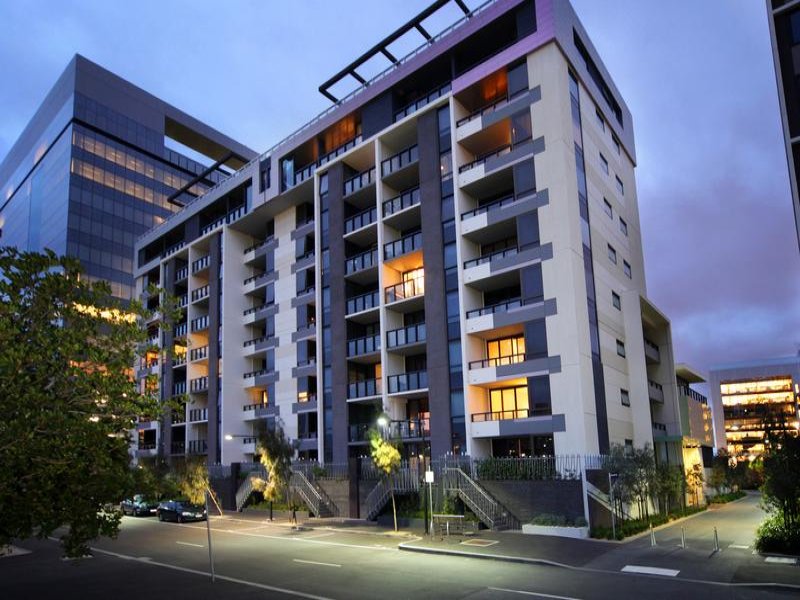 108/1 ENCOUNTER WAY, DOCKLANDS, 3008