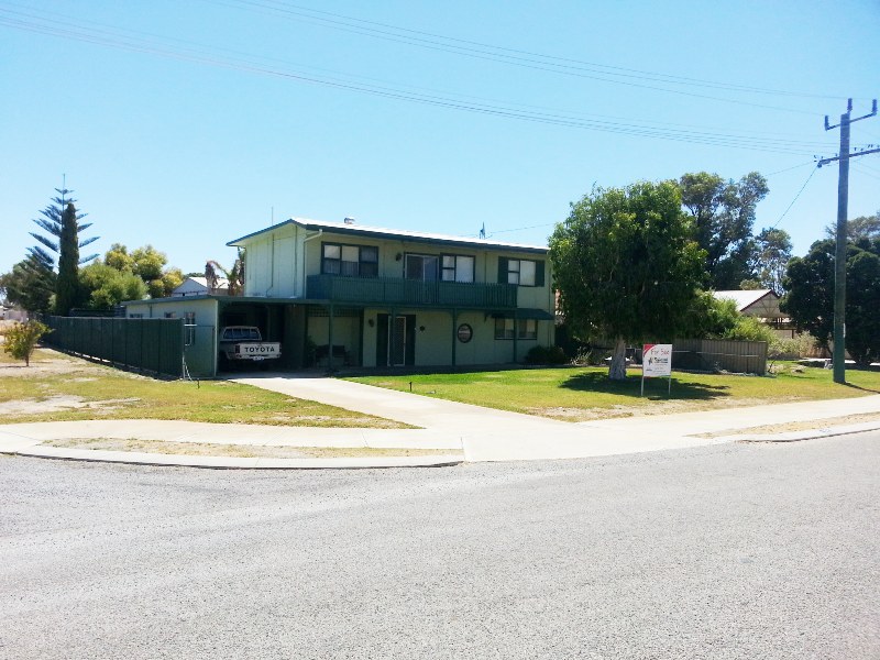 31 MORCOMBE ROAD, LEEMAN, 6514