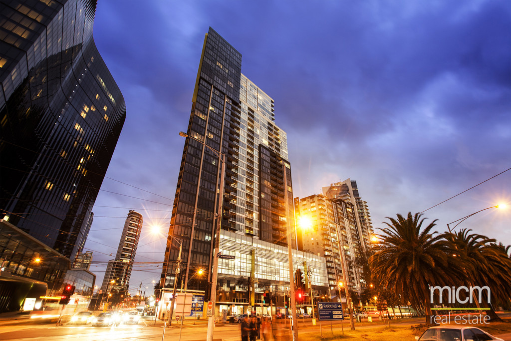 REF 23998/63 WHITEMAN STREET, SOUTHBANK, 3006